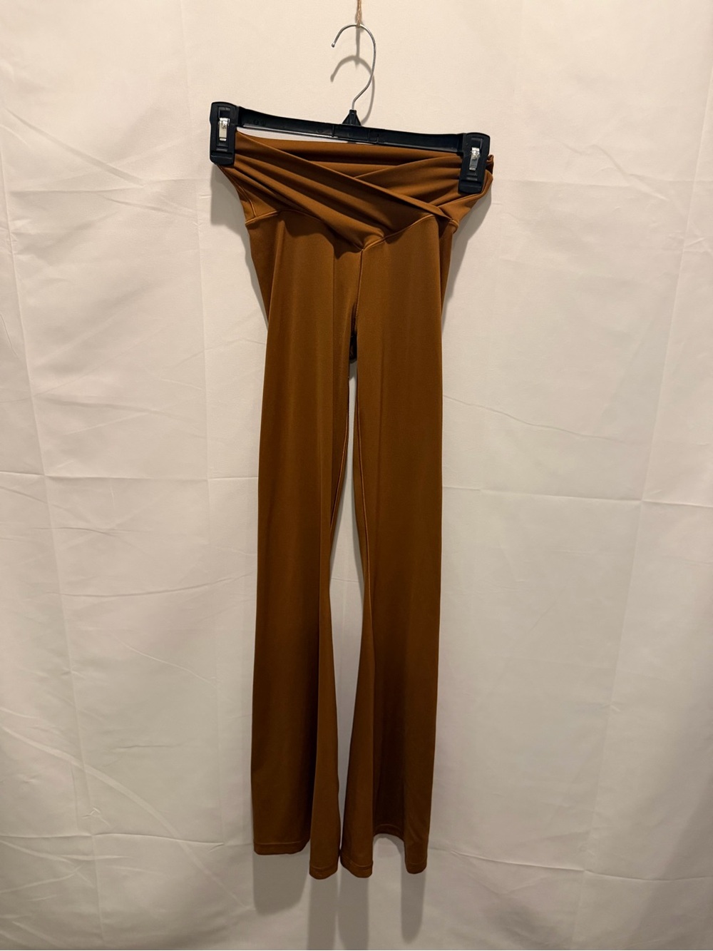 Aerie offline High-Rise crossover Flare Leg Pants in Warm Brown size XS.athletic